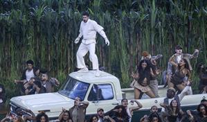 Bad Bunny convierte el descanso del Super Bowl en una oda de orgullo latino