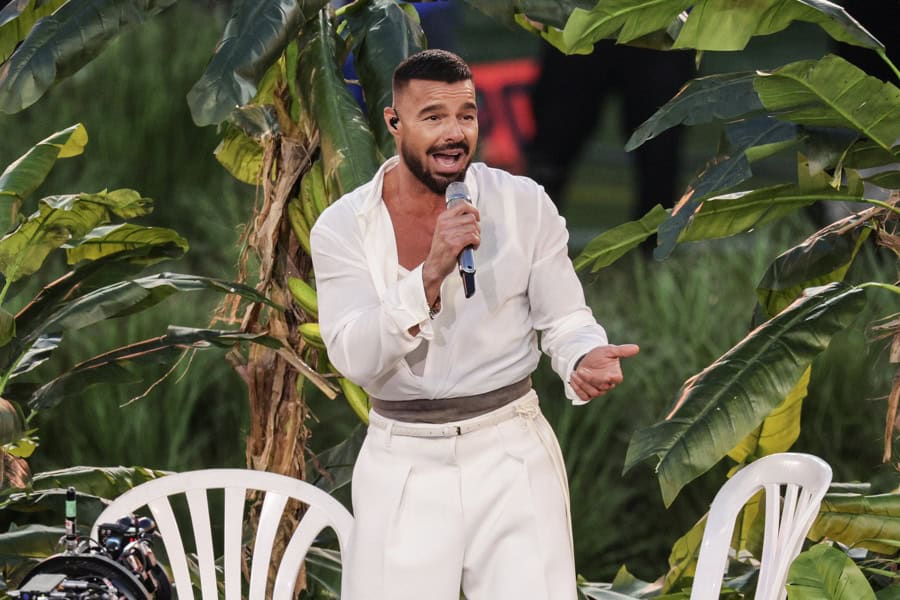 Ricky Martin cant&oacute; "Lo que le pas&oacute; a Hawai". 