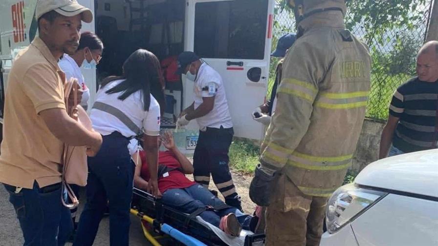 Mujer resulta herida tras explosi&oacute;n de olla de presi&oacute;n en El Seibo