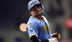 Los Medias Rojas de Boston adquieren al antesalista Caleb Durbin en un cambio de seis jugadores