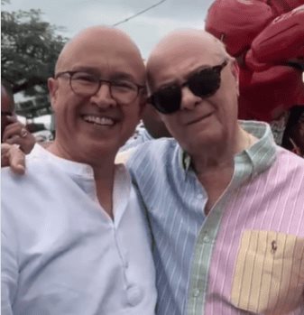 Hipólito Mejía y Domínguez Brito bromean sobre su parentesco