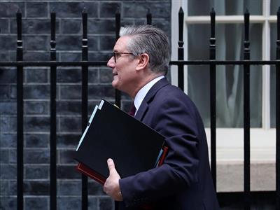 Keir Starmer descarta dimitir pese a escándalo del caso Epstein