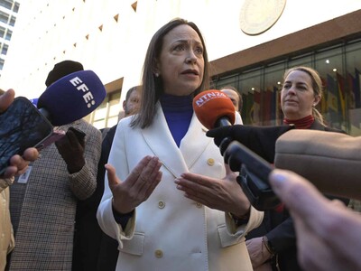 María Corina Machado asegura que Delcy Rodríguez se va