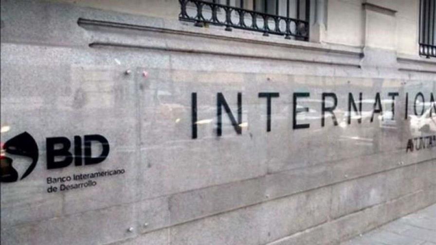 Ministros de Econom&iacute;a centroamericanos se dan cita en reuni&oacute;n del BID en Panam&aacute;