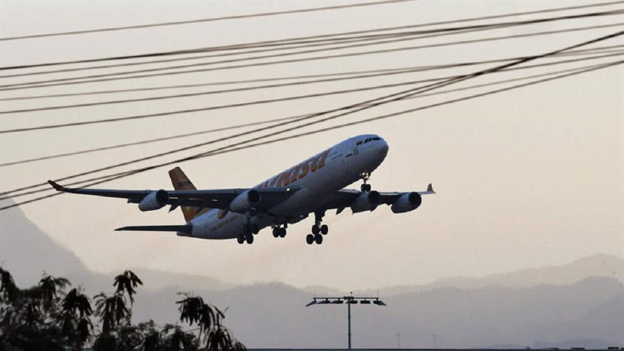 Cuba recibe un vuelo con 170 migrantes irregulares deportados por Estados Unidos