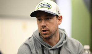 Klint Kubiak deja a los campeones Seahawks para ser entrenador de los Raiders de Brady