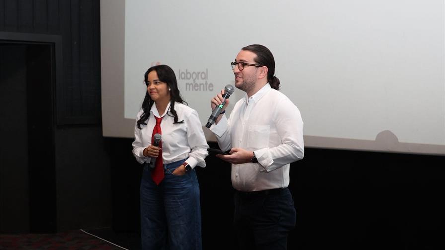 Presentan la iniciativa social "Mi primera corbata"