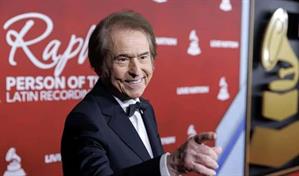 Raphael regresa a Santo Domingo con su espect&aacute;culo "Raphael&iacute;simo"