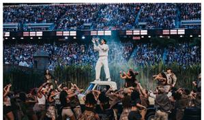 Congresistas republicanos piden multar y encerrar a Bad Bunny por el Super Bowl