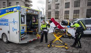 Al menos diez personas mueren en un tiroteo en una escuela del oeste de Canad&aacute;