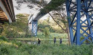 Suspenden b&uacute;squeda de motorista que cay&oacute; al r&iacute;o Isabela por condici&oacute;n del afluente