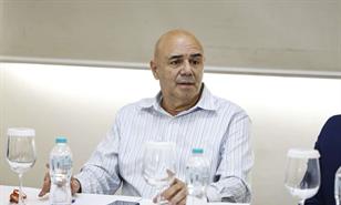 El padre del piloto dominicano detenido en Guinea afirma que est&aacute; preso injustamente