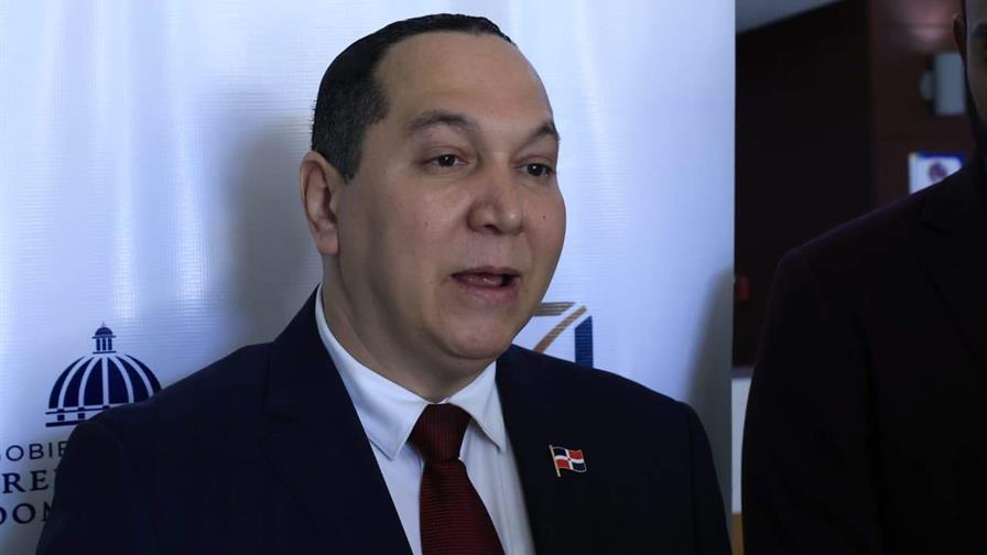 Proponen regular el uso de redes sociales en las escuelas