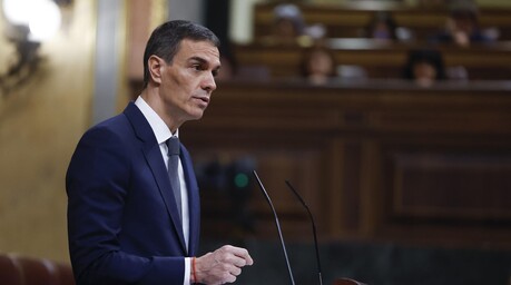 Iran&iacute;es agradecen a Espa&ntilde;a su rechazo a la guerra ante su embajada en Teher&aacute;n