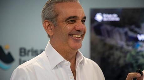 Abinader sostendr&aacute; reuniones con Trump, Macron y el presidente de Chile en marzo