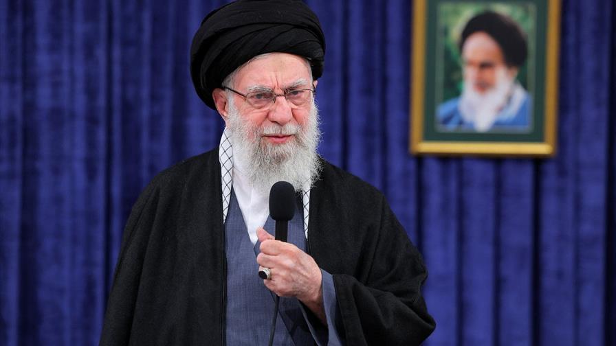 Ir&aacute;n destituye a director de canal tras eslogan contra el l&iacute;der supremo en plena transmisi&oacute;n