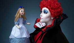 Patricio Le&oacute;n regresa a escena con el cl&aacute;sico de la literatura Alicia en el pa&iacute;s de las maravillas