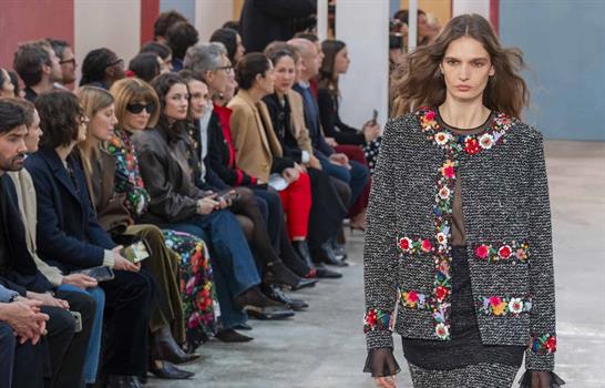 Carolina Herrera presenta su nueva colecci&oacute;n en un desfile en Nueva York