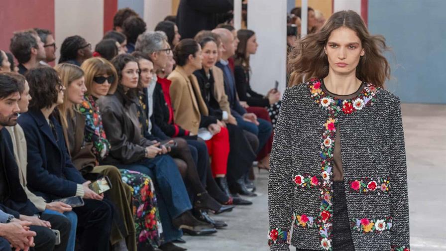 Carolina Herrera presenta su nueva colecci&oacute;n en un desfile en Nueva York