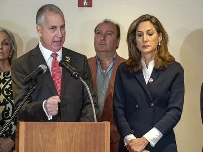 Congresistas de Florida piden revocar licencias a firmas en Cuba