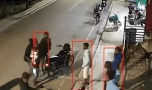 A punta de pistola: banda asalta a 15 personas en colmado en San Crist&oacute;bal