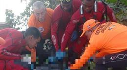 Defensa Civil recupera el cuerpo del motorista que cay&oacute; al r&iacute;o Isabela durante accidente de tr&aacute;nsito