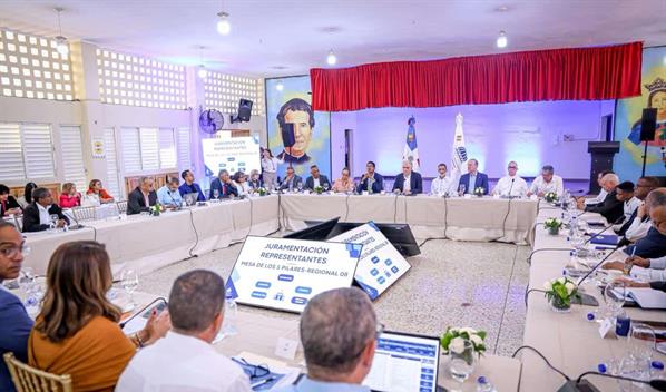 El Ministerio de Educaci&oacute;n instala la Mesa de los Cinco Pilares en Santiago