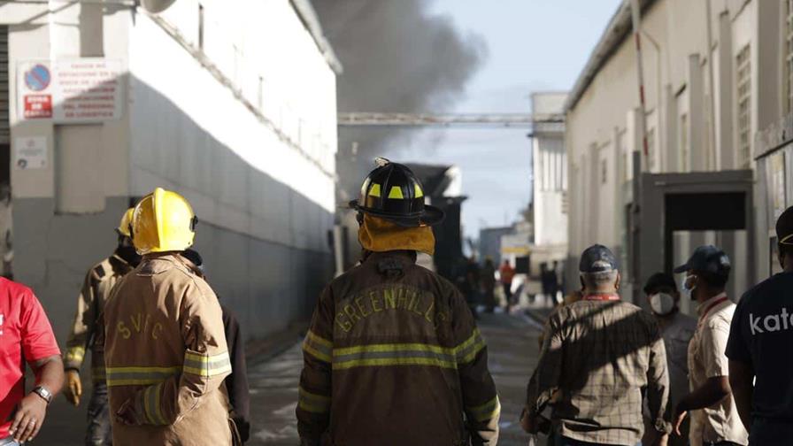 El peligro invisible tras el humo: los t&oacute;xicos que se liberan al quemar pl&aacute;sticos