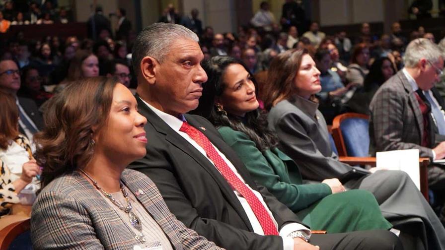 C&oacute;nsul dominicano en NY dice que impulsar&aacute; intercambios acad&eacute;micos entre RD y su di&aacute;spora