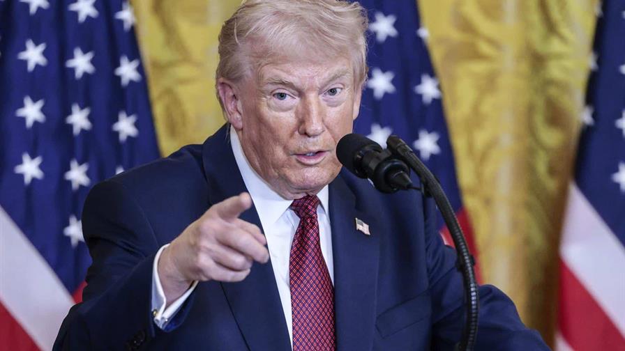 Trump ordena al Pent&aacute;gono comprar electricidad a plantas de carb&oacute;n