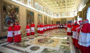 El Vaticano ordena a tradicionalistas desistir de nombrar obispos