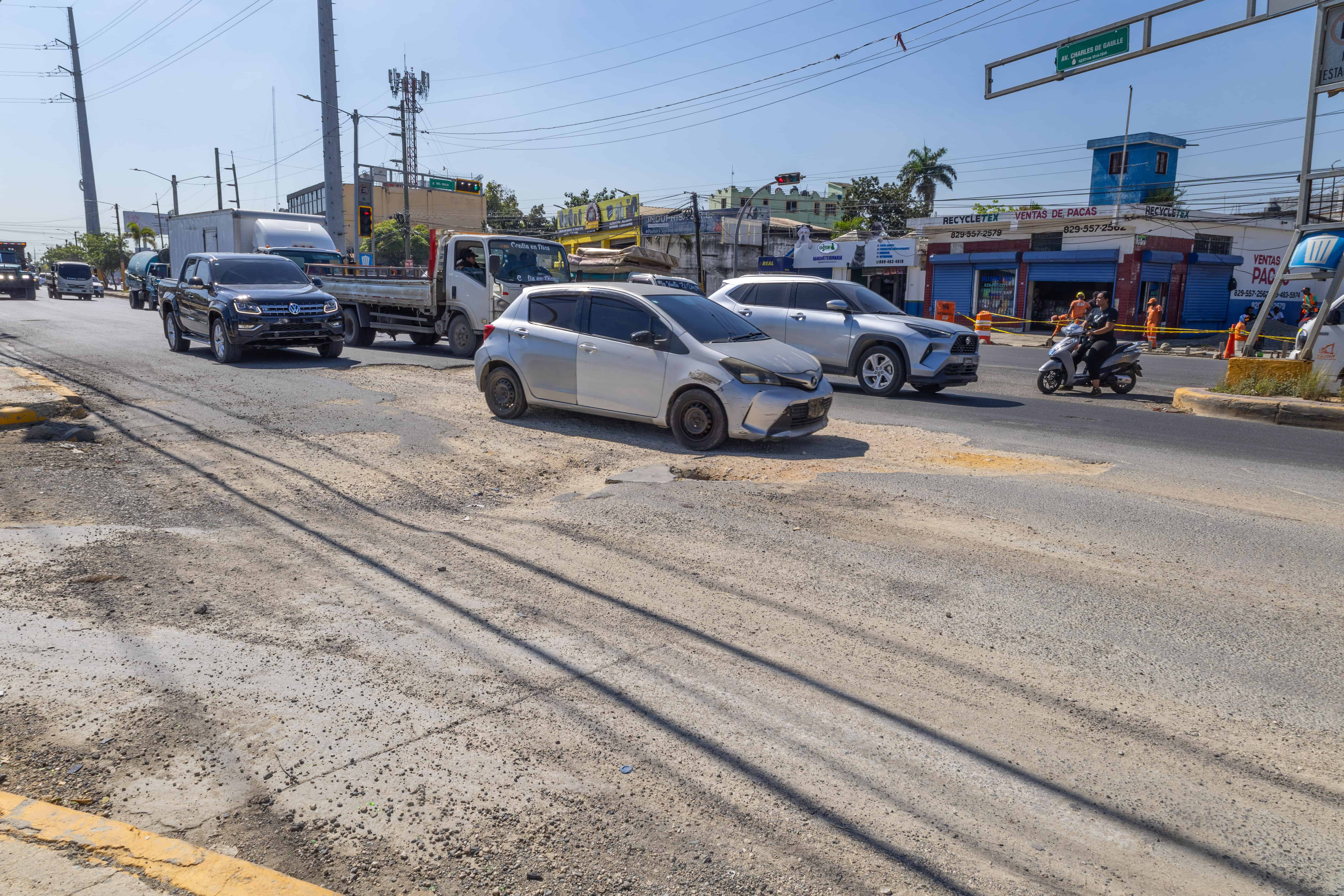 Avendia Charles de Gaulle.