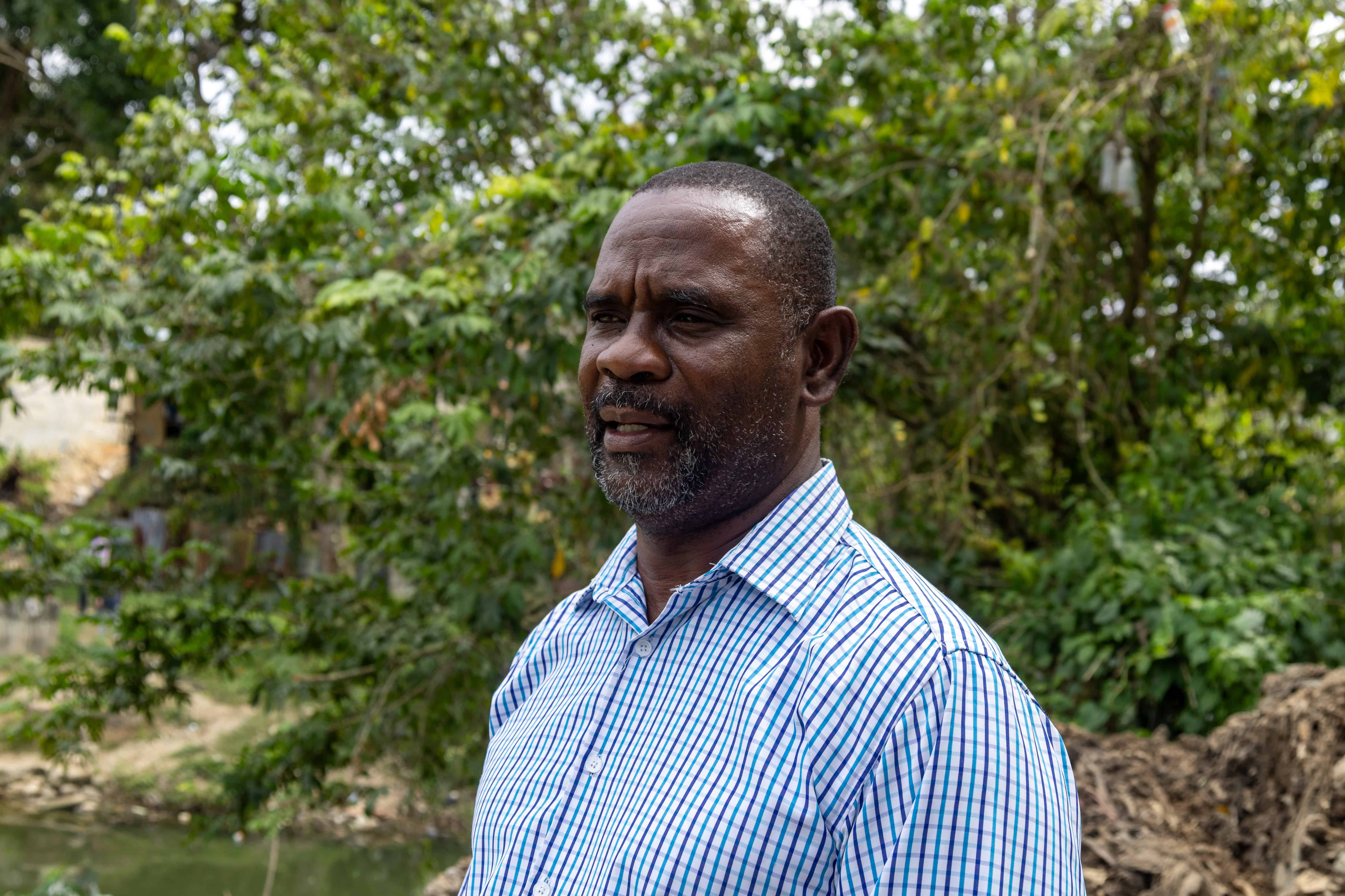 In Cancino Adentro they build an improvised bridge Germán Abad, secretary of the Association of Guagua Owners of Cancino Adentro (Asoproguacade