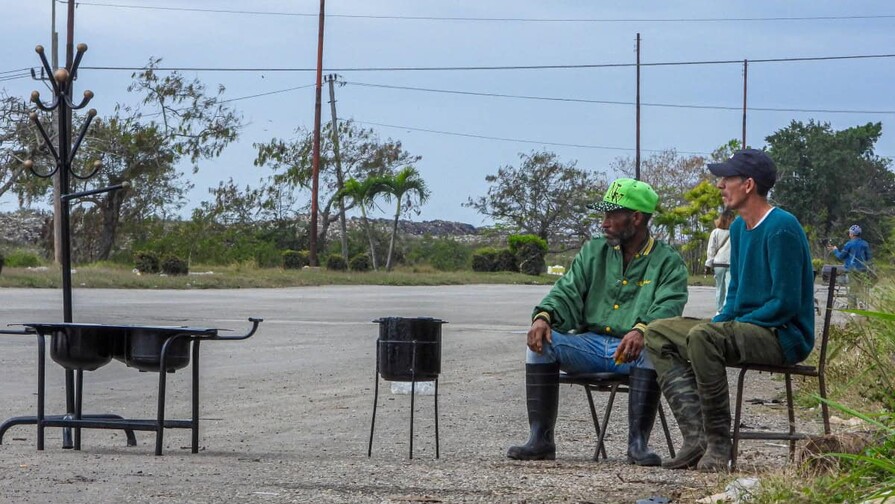 Cubanos en EE.UU. aceleran envíos de ayuda a la isla pero piden a Trump más restricciones Cubanos en EE.UU. aceleran envíos de ayuda a la isla pero piden a Trump más restricciones