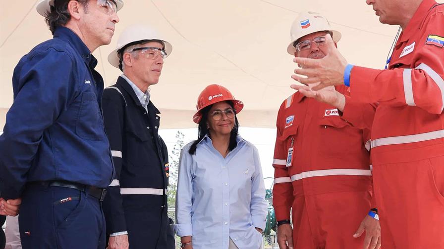 Delcy Rodríguez aboga para que no haya ningún obstáculo en acuerdo petrolero con EE.UU. Delcy Rodríguez aboga para que no haya ningún obstáculo en acuerdo petrolero con EE.UU.