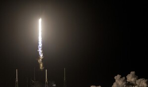 Una tripulaci&oacute;n internacional despega de Cabo Ca&ntilde;averal rumbo a la EEI