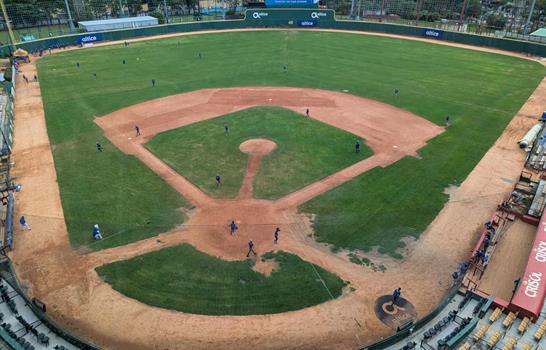 Un nuevo estadio se complica con el Quisqueya y el Teo Cruz en pie