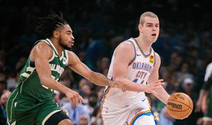 El joven Nikola Topic debuta en la NBA despu&eacute;s de tratamiento por c&aacute;ncer