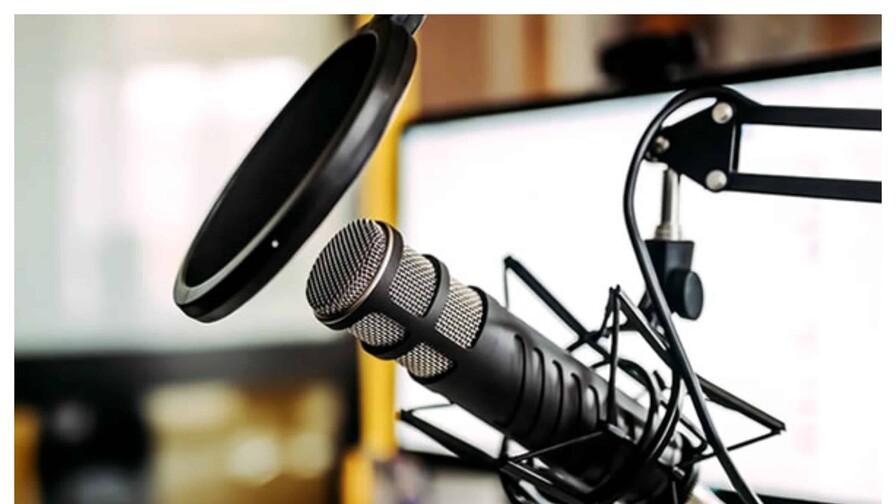 La radio celebra su d&iacute;a adapt&aacute;ndose a los retos de la era digital