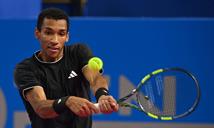 De Mi&ntilde;aur y Auger-Aliassime pasan a cuartos en torneo ATP de R&oacute;terdam