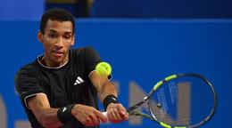 De Mi&ntilde;aur y Auger-Aliassime pasan a cuartos en torneo ATP de R&oacute;terdam