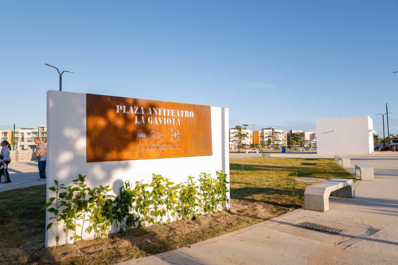 La plaza anfiteatro La Gaviota cuenta con una extensión de 38,780 metros cuadrados.