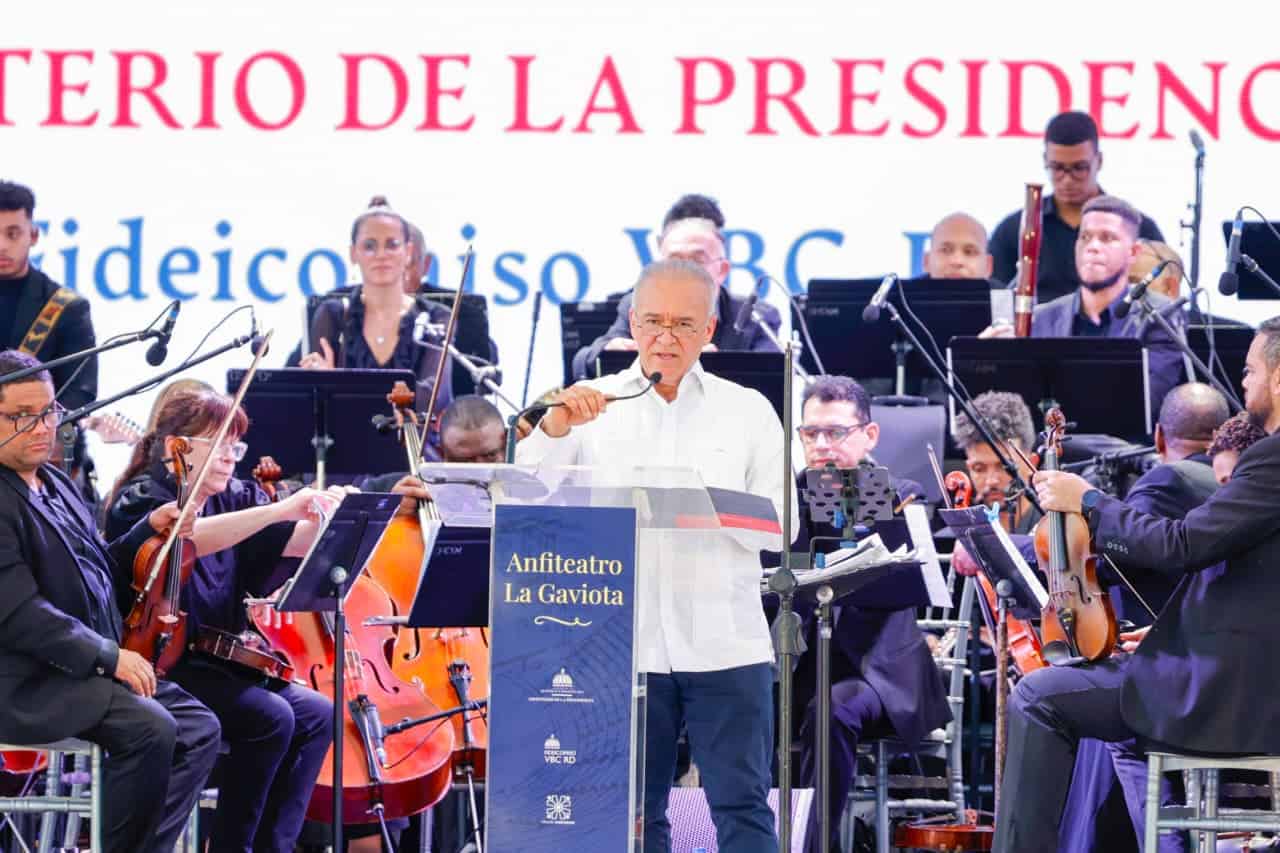 El viceministro de Proyectos de Inversión del Ministerio de la Presidencia y director ejecutivo del Fideicomiso VDC-RD, Camel Curi Lora.