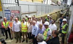 Ito Bison&oacute; supervisa renovaci&oacute;n de la Calle del Sol tras reclamos de comerciantes en Santiago