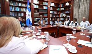 Gabinete de Salud se re&uacute;ne con los gremios de enfermer&iacute;a para abordar las demandas del sector