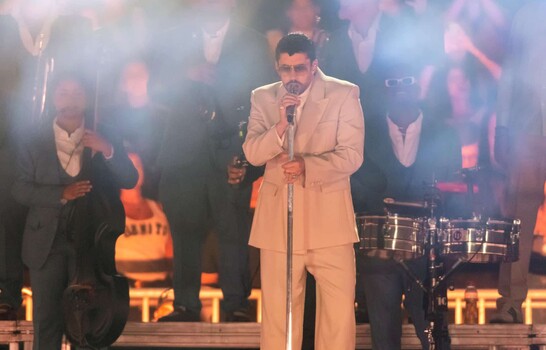 Euforia, colores y alegr&iacute;a en la previa del primer show de gira de Bad Bunny en Argentina