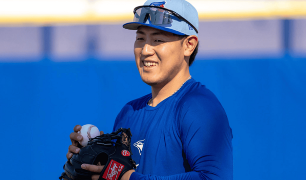 Kazuma Okamoto realiza su primera práctica de primavera con los Blue Jays Kazuma Okamoto realiza su primera práctica de primavera con los Blue Jays