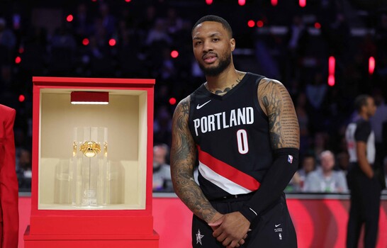 Video| Damian Lillard gana su tercer concurso de triples de NBA pese a su lesi&oacute;n