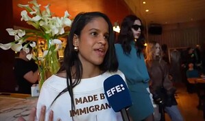 Dise&ntilde;adora dominicana Dwarmis brilla en la Semana de la Moda de Nueva York