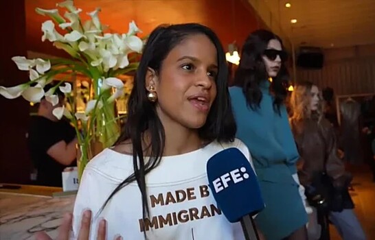 Dise&ntilde;adora dominicana Dwarmis brilla en la Semana de la Moda de Nueva York